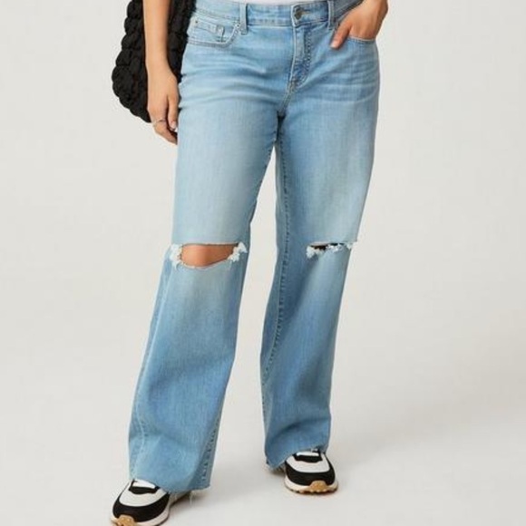 Torrid Perfect Wide Leg  Stretch Mid Rise Light Wash Jeans Women Size 24 - Picture 11 of 15